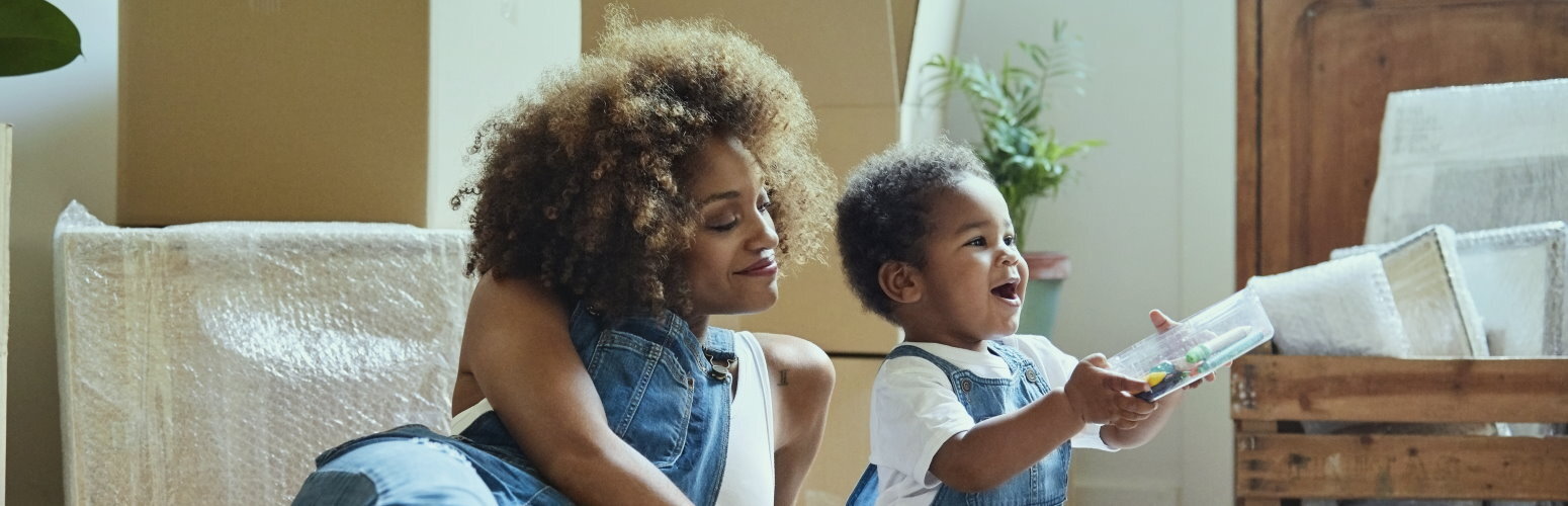 mother-and-toddler-playing-on-floor-banner